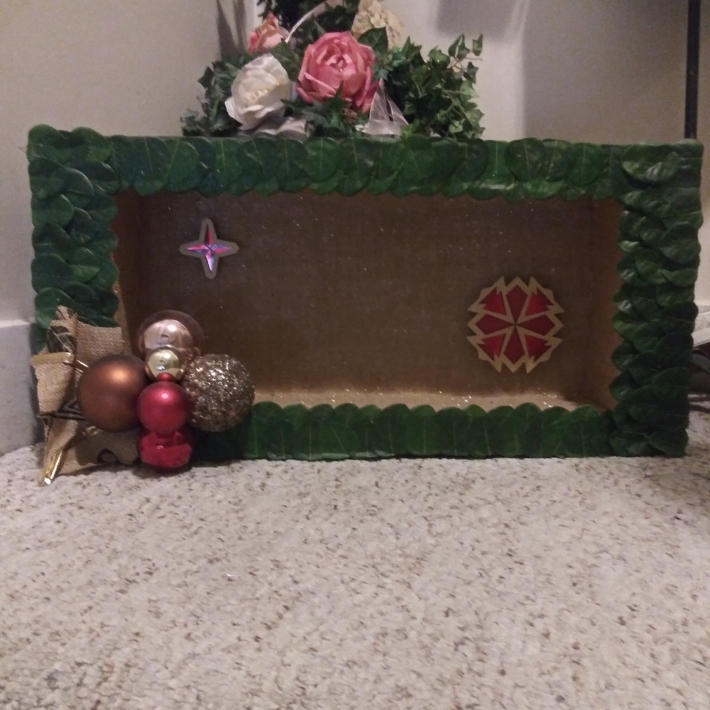 Rare Starbucks Store Christmas Display - Picture 1 of 7